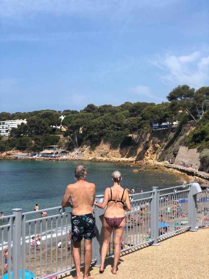 Maison En Front De Mer Sur La Plage De Portissol Sanary-sur-Mer Exterior foto